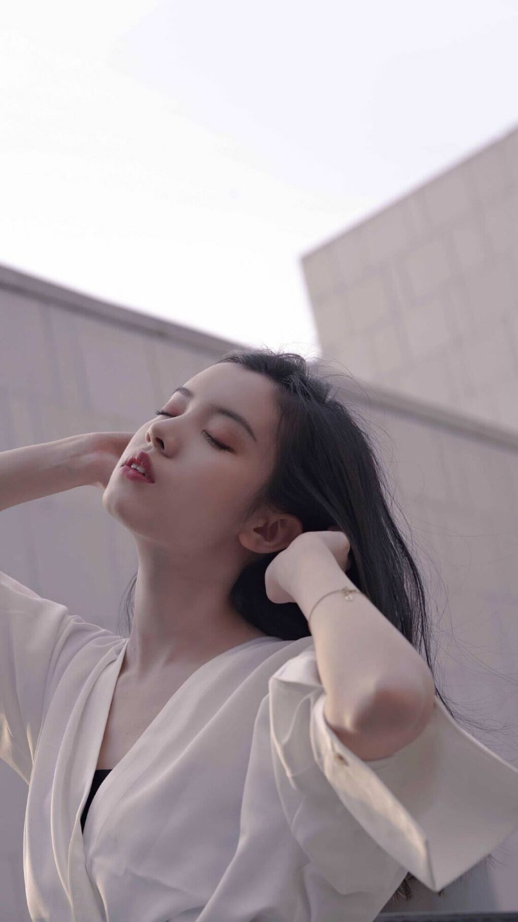 出发时间与奖牌概率成正相关，出发时间和到达时间